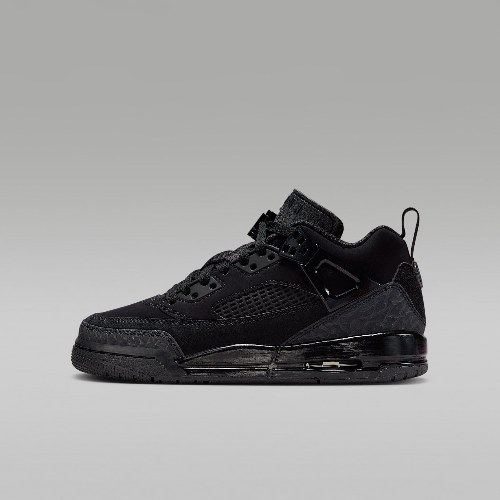 Jordan Spizike Low Older Kids' Shoes. Nike RO